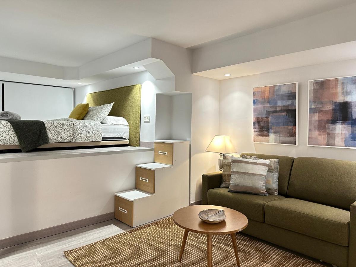 Suites 18 - Hostatel غرناطة المظهر الخارجي الصورة