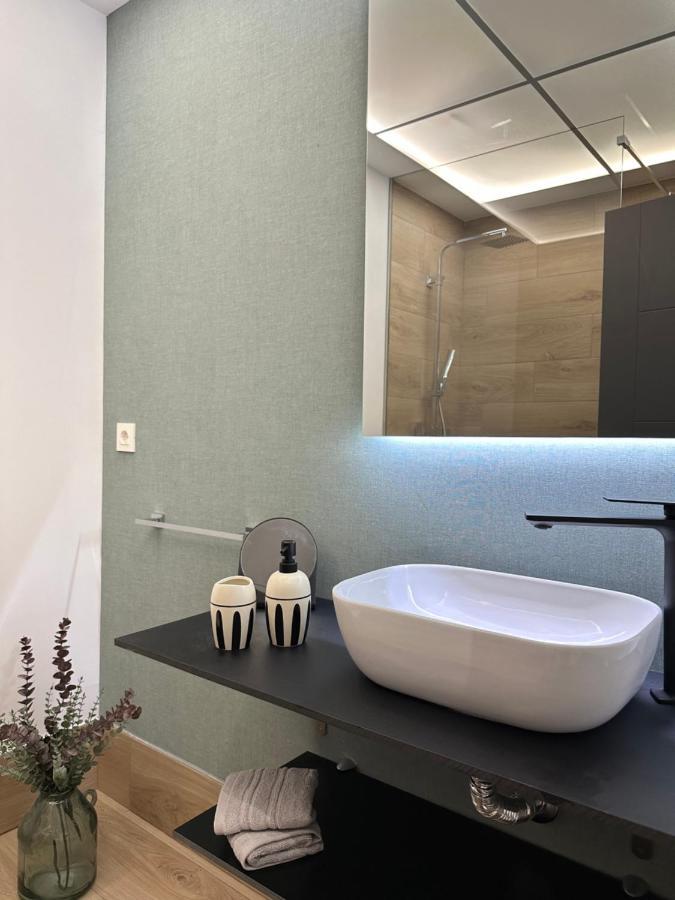 Suites 18 - Hostatel غرناطة المظهر الخارجي الصورة